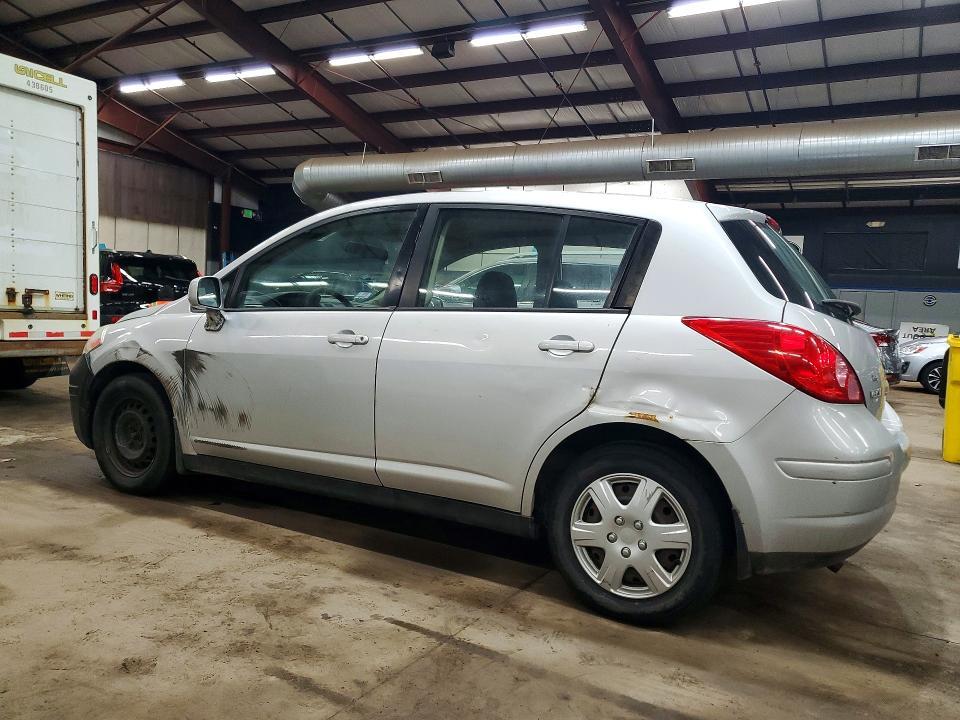 2009 Nissan Versa 1.8 s