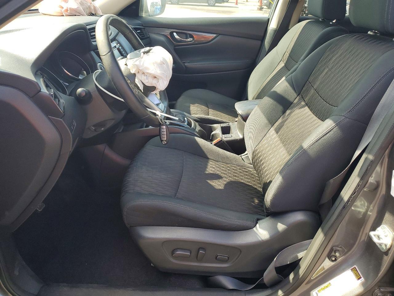 2018 Nissan Rogue sv