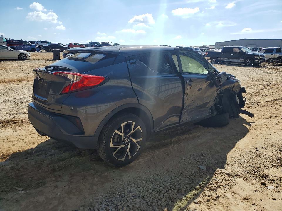 2020 Toyota C-hr xle