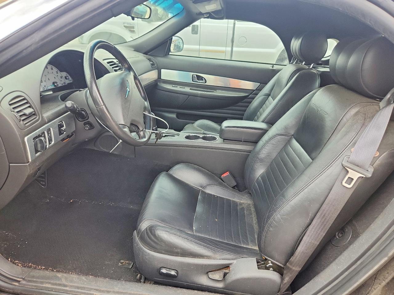 2002 Ford Thunderbird