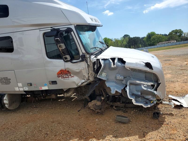 2023 Volv O VNL Semi Truck