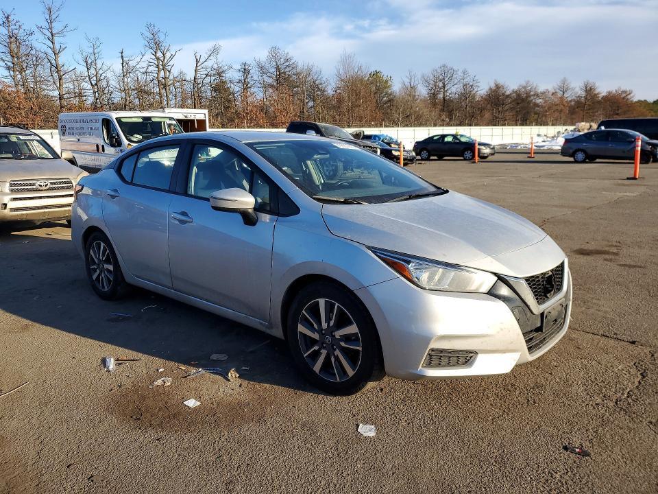 2020 Nissan Versa sv