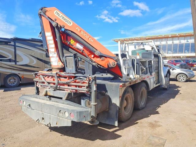 2011 Kenworth T800 Crane Truck