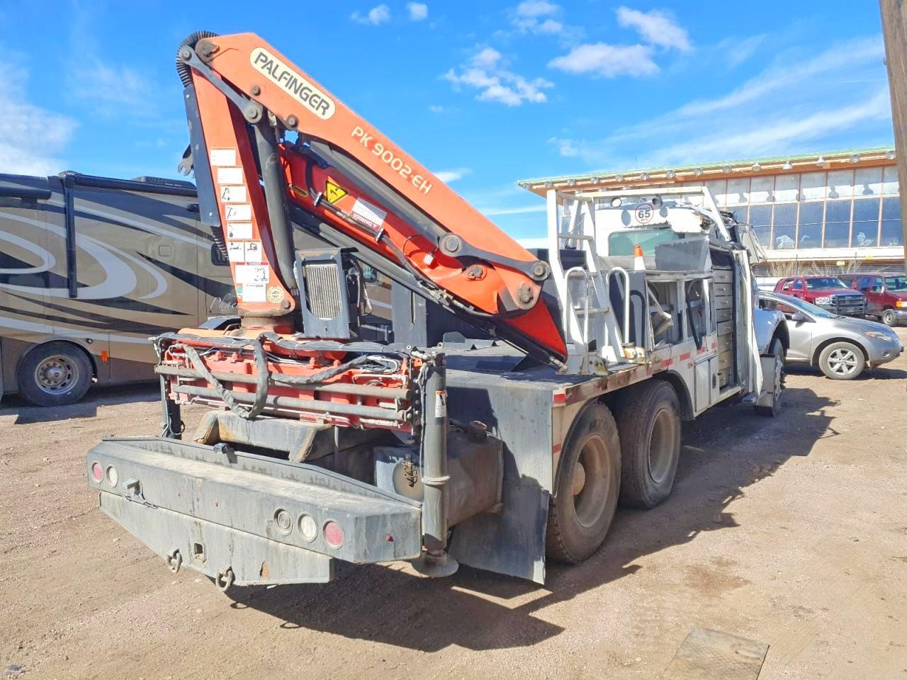 2011 Kenworth T800 Crane Truck