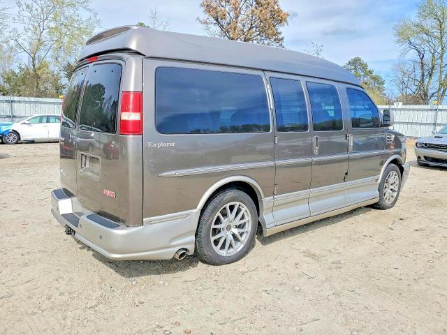 2013 GMC Savana