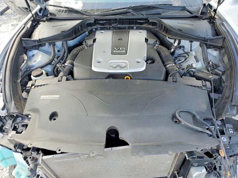 2015 Infiniti Q70 3.7