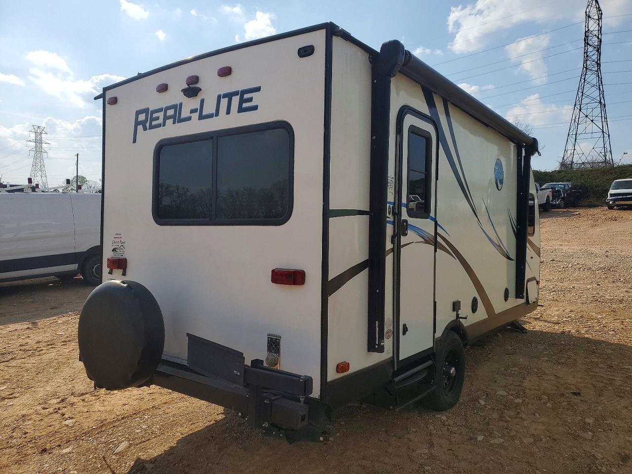 2017 Foresriver 2017 Forest River REAL-LITE Camper