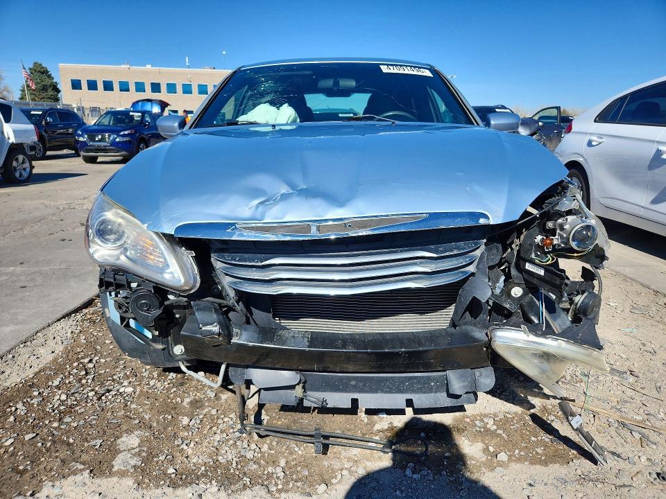 2012 Chrysler 200 Touring