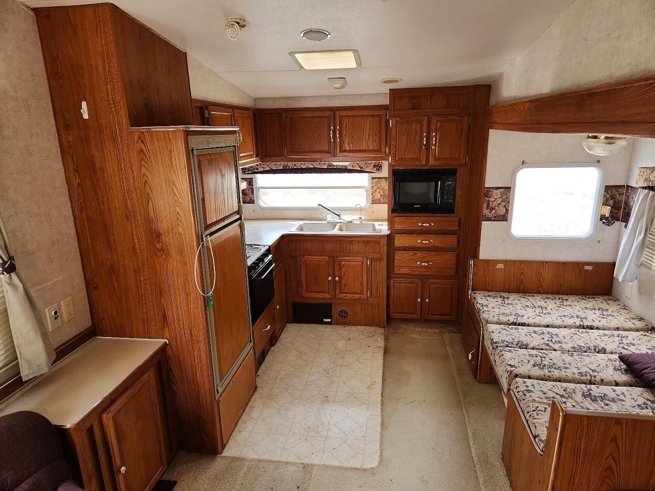 2000 Fleetwood Mallard Camper