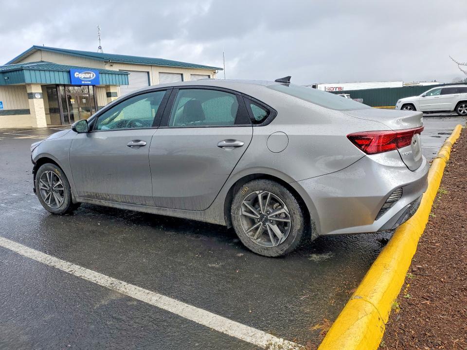 2023 KIA Forte lxs