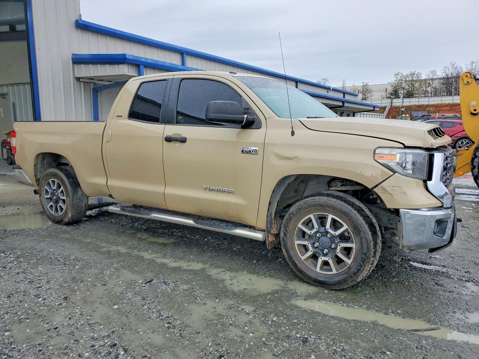 2018 Toyota Tundra SR5