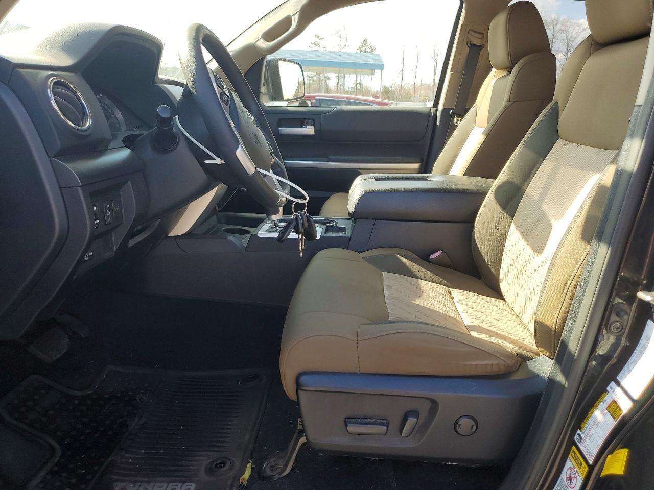 2014 Toyota Tundra SR5