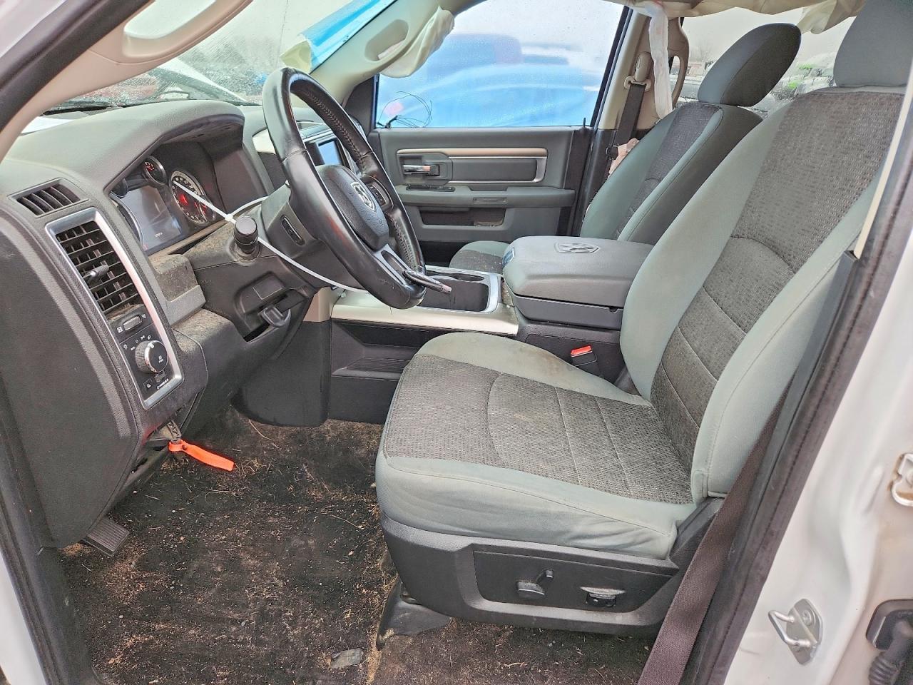 2016 Dodge RAM 1500 SLT