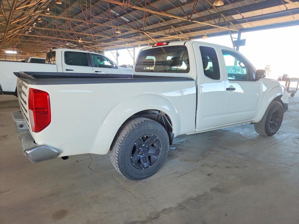 2015 Nissan Frontier S