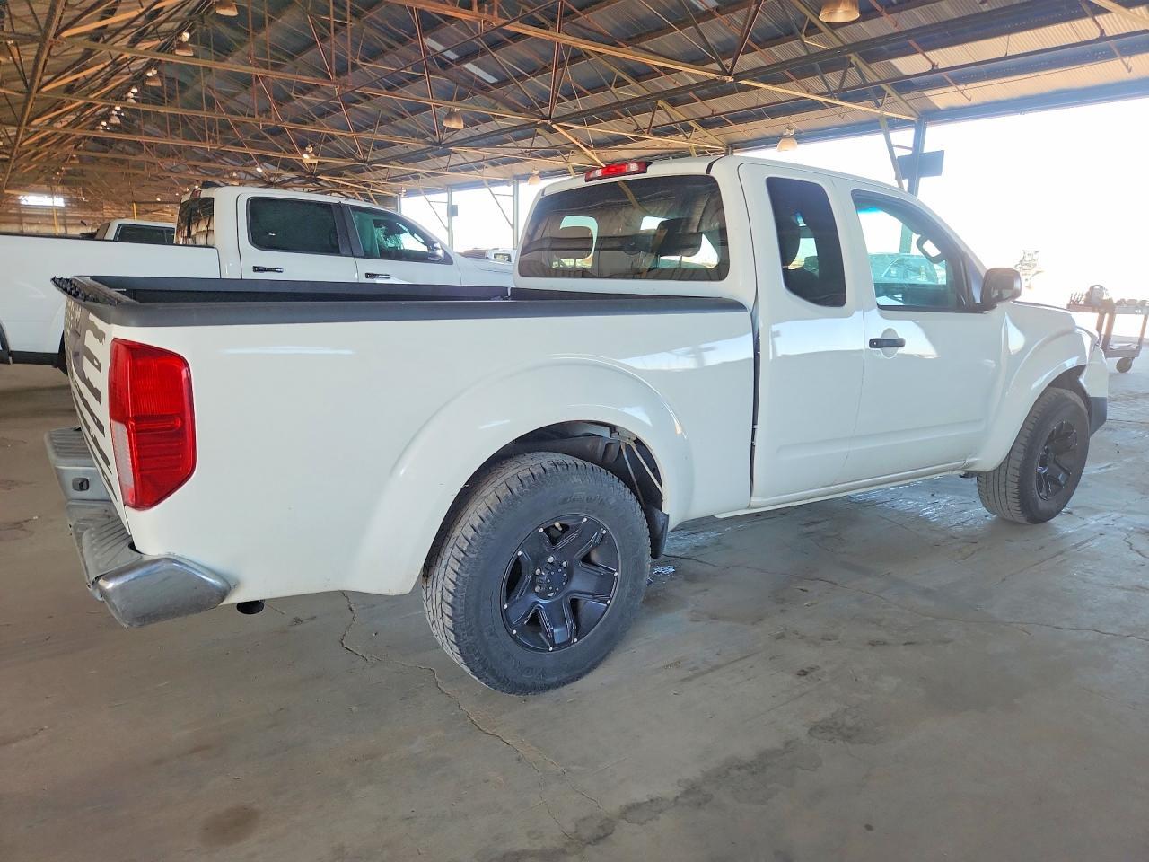 2015 Nissan Frontier S