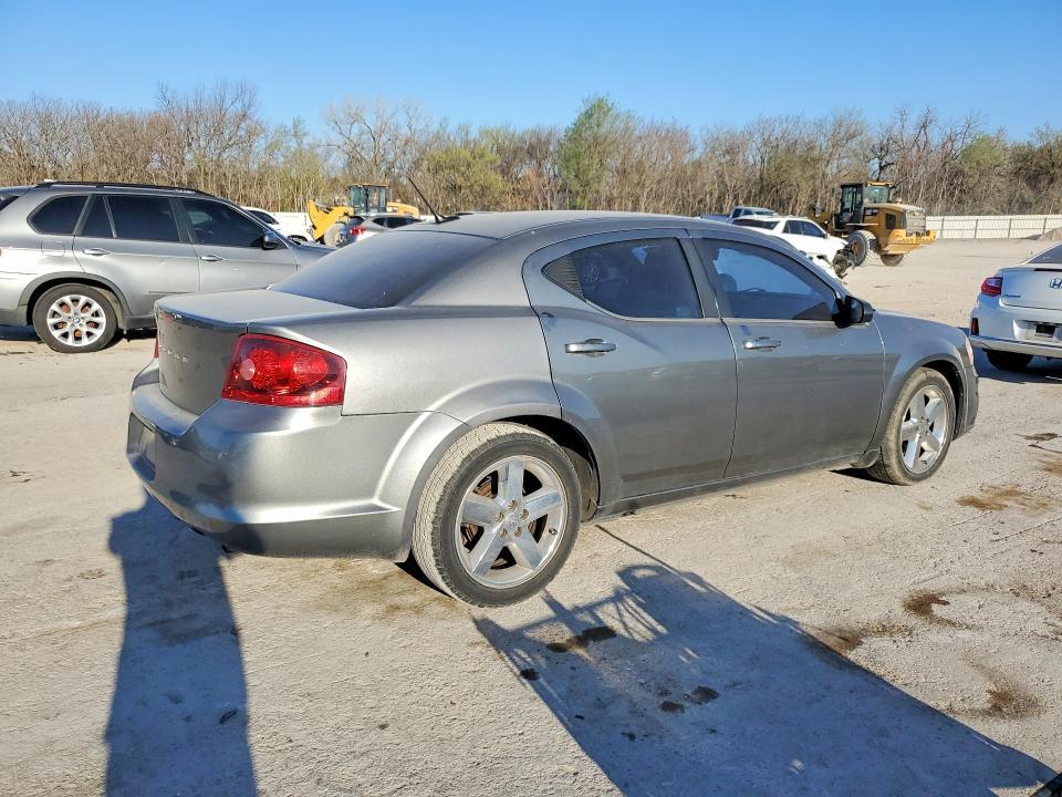 2013 Dodge Avenger se