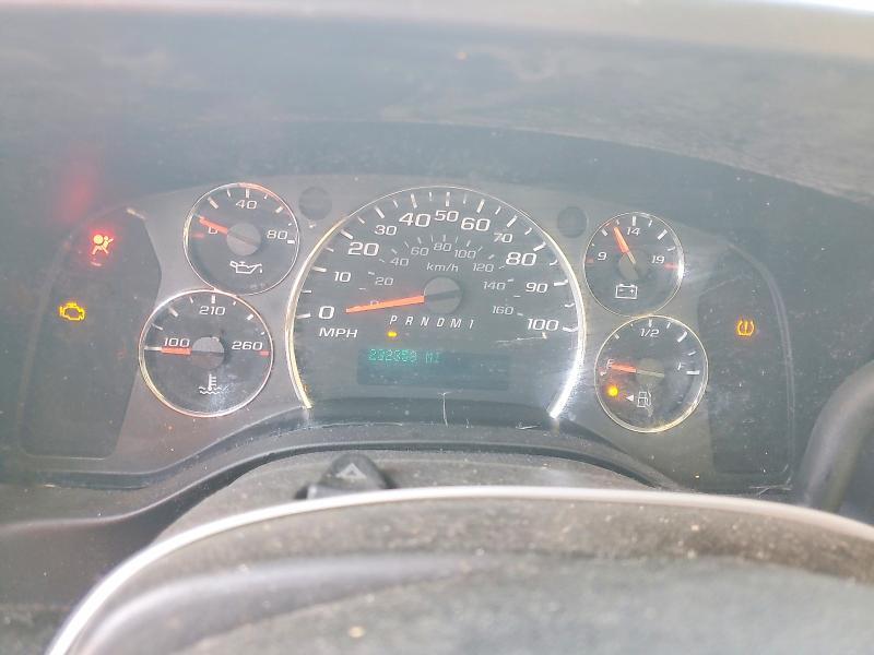 2017 Chevrolet Express Refrigerated BOX Truck