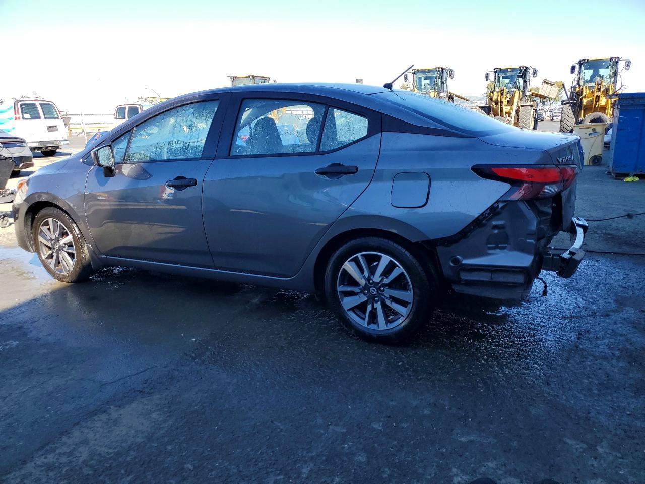 2024 Nissan Versa s