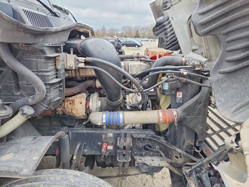 2015 Freigliner 2015 Freightliner Cascadia Semi Truck