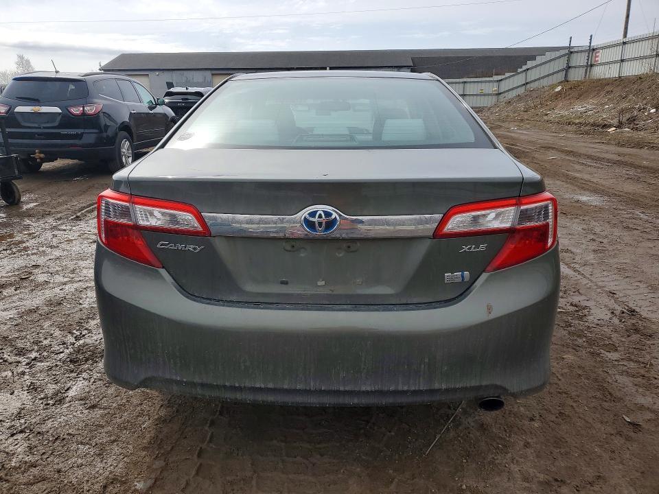 2013 Toyota Camry Hybrid xle
