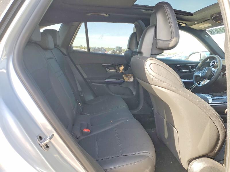 2025 Mercedes-Benz Glc 300