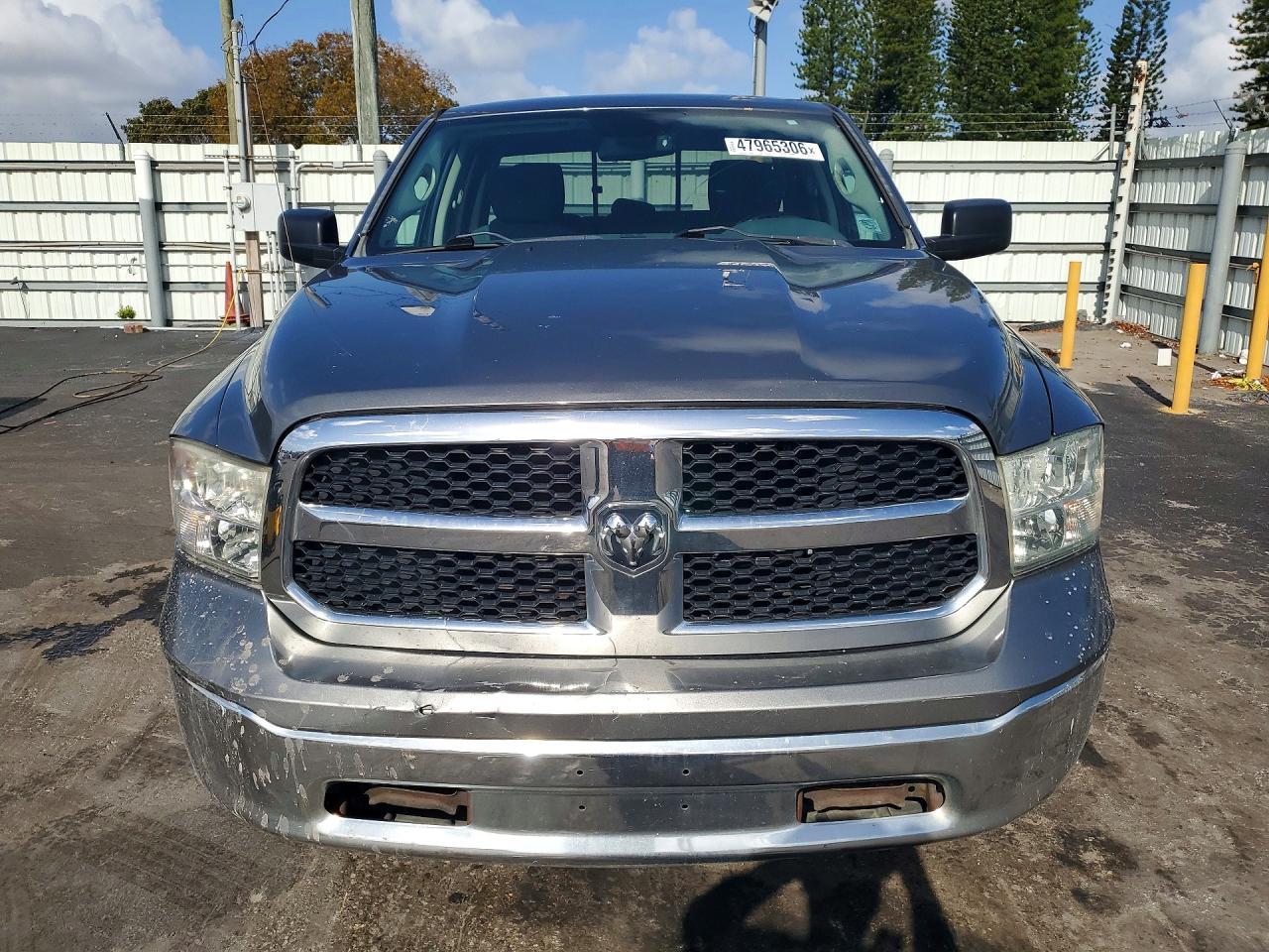 2013 Dodge RAM 1500 SLT