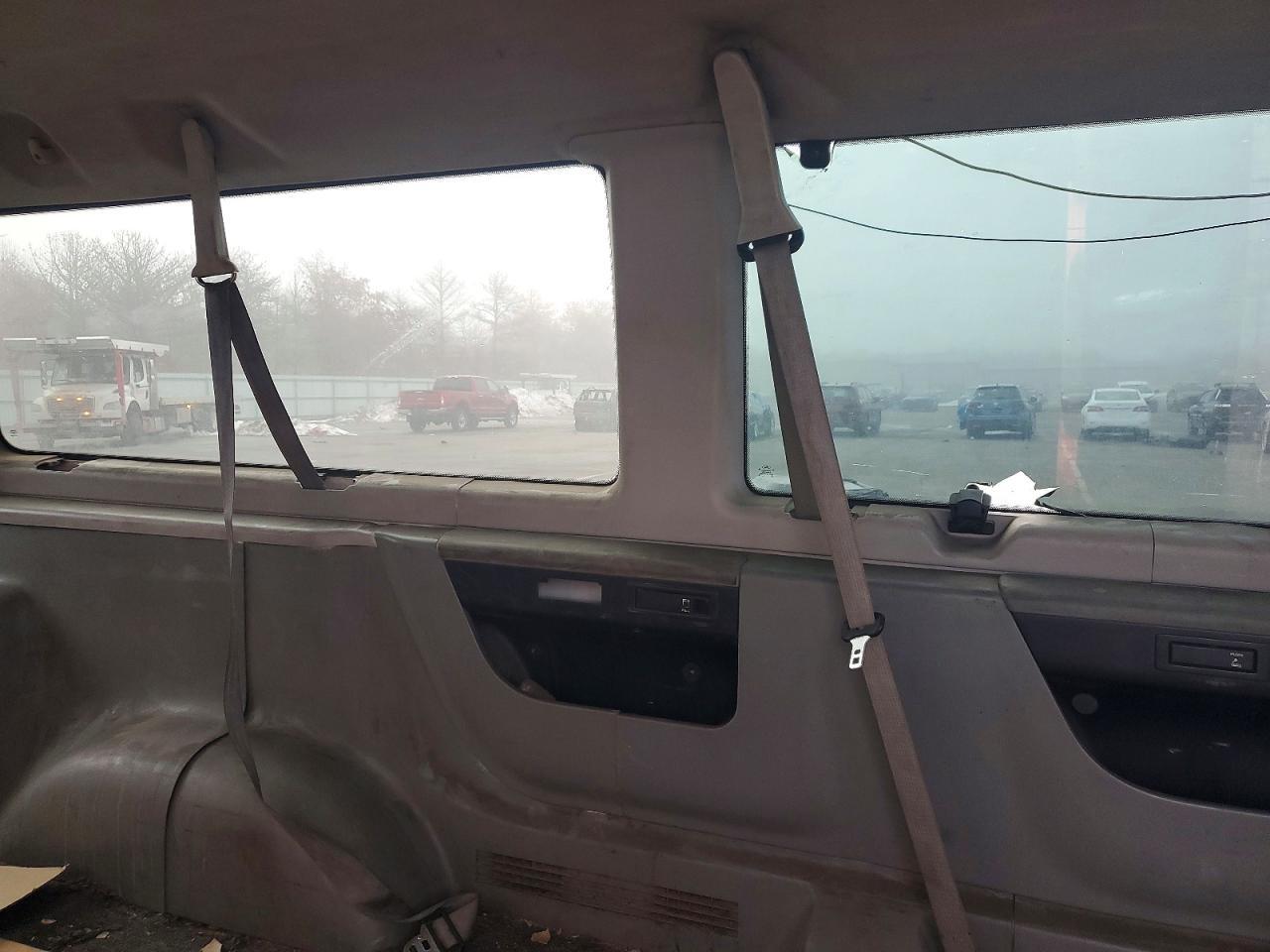 2003 Ford Econoline E350 Super Duty Wagon