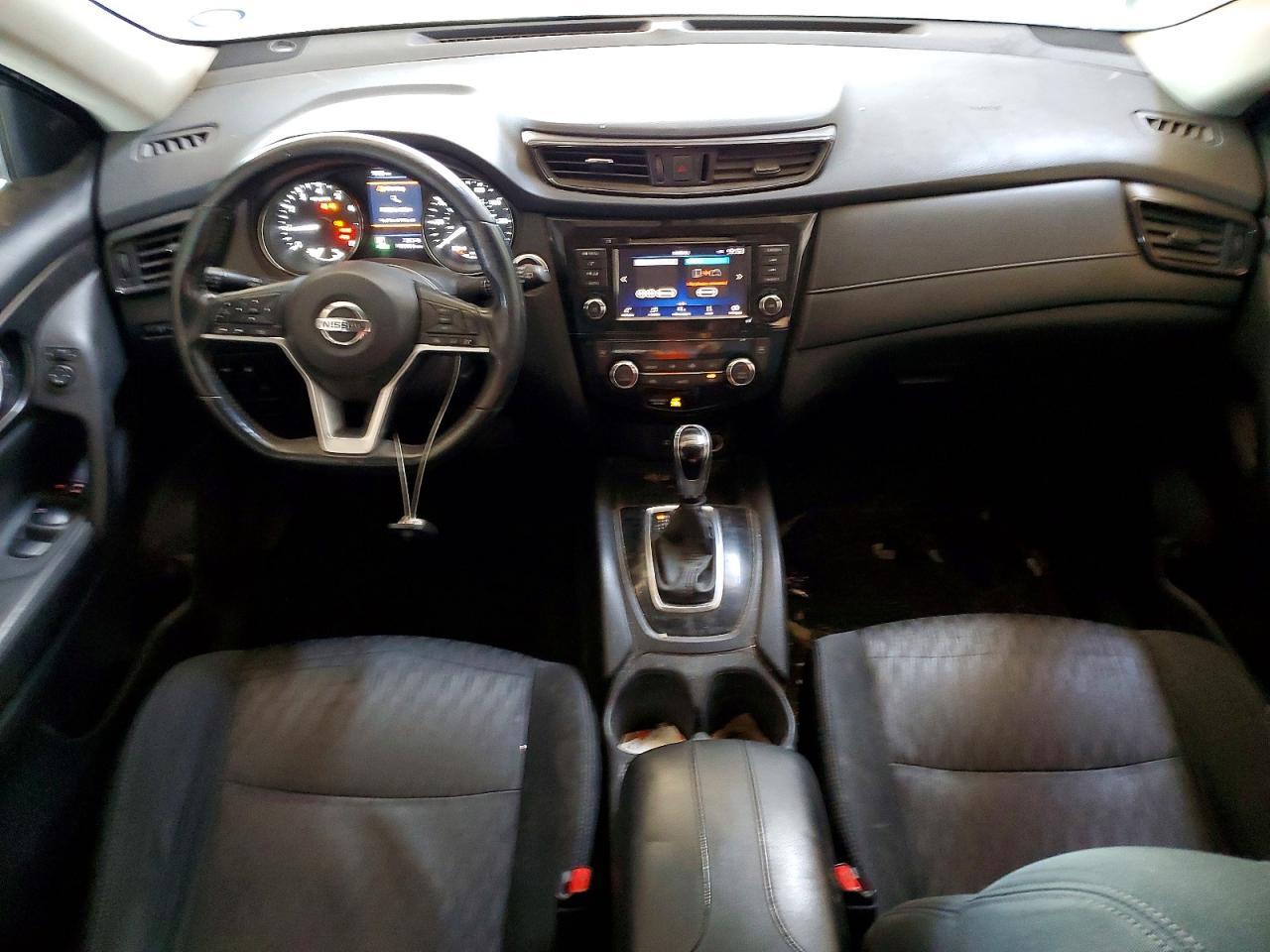 2018 Nissan Rogue sv