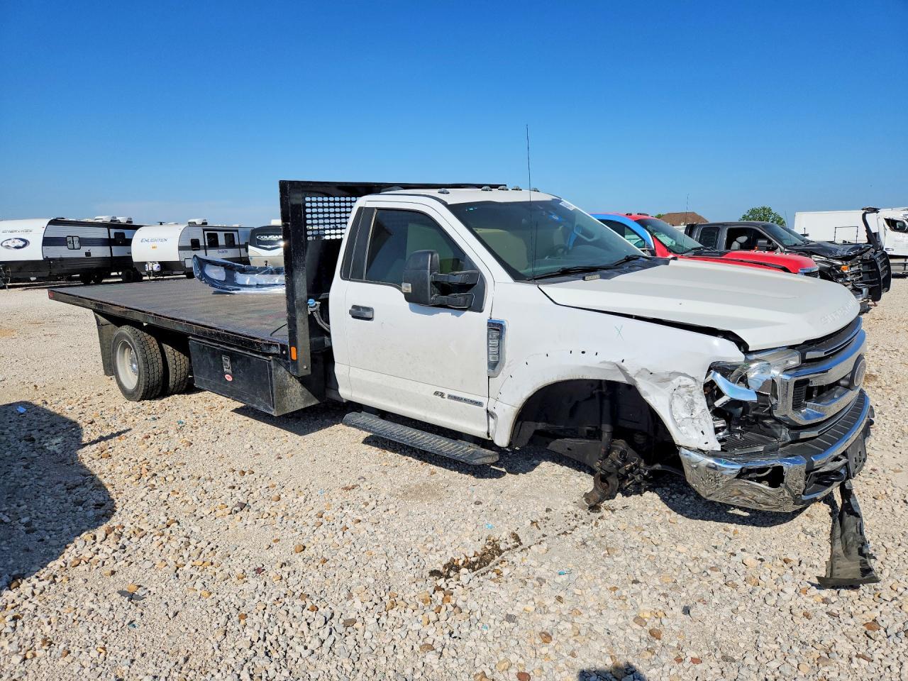 2020 Ford F550 Super Duty Flatbed Truck