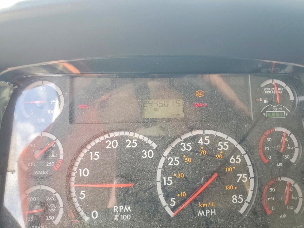 2014 Freigliner 2014 Freightliner Business Class M2 BOX Truck