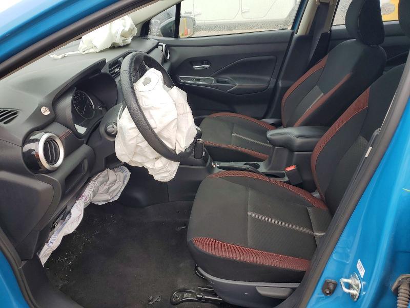 2025 Nissan Versa sr