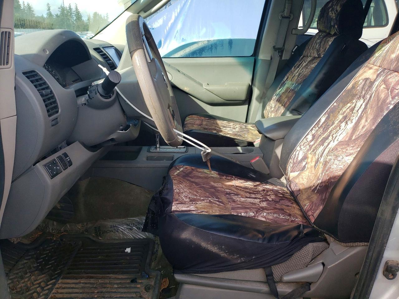 2005 Nissan Frontier SE