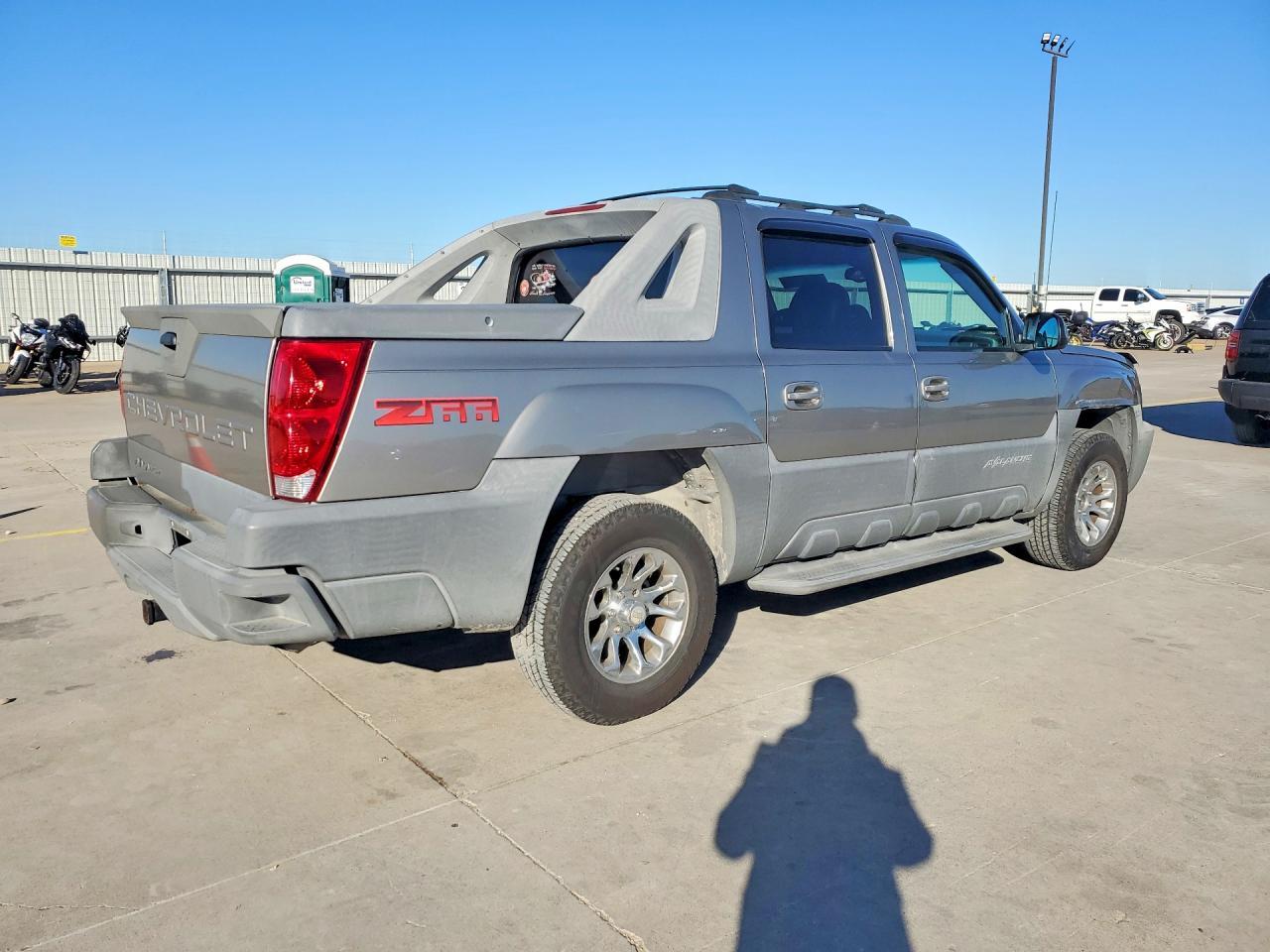2002 Chevrolet Avalanche C1500