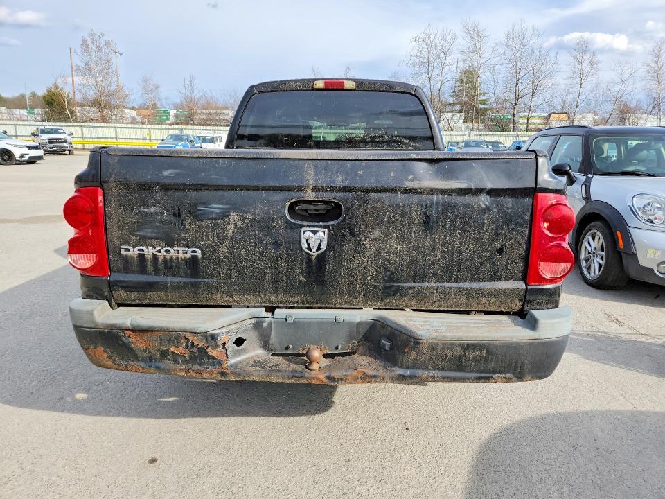 2005 Dodge Dakota Quattro