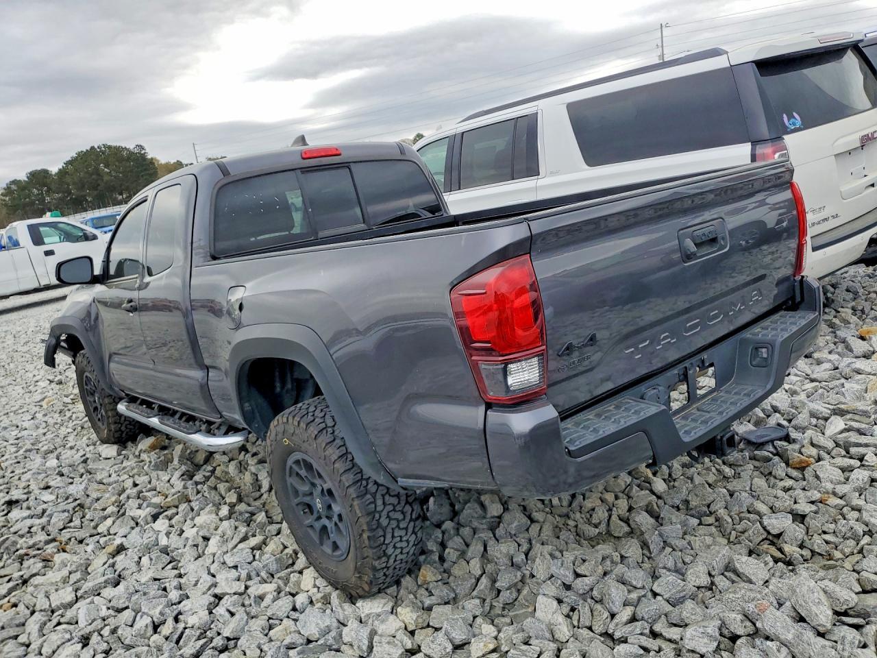 2020 Toyota Tacoma SR V6
