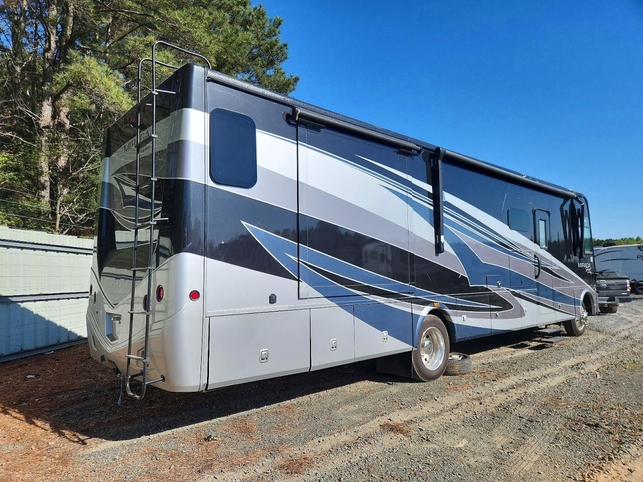 2019 Ford F53 RV