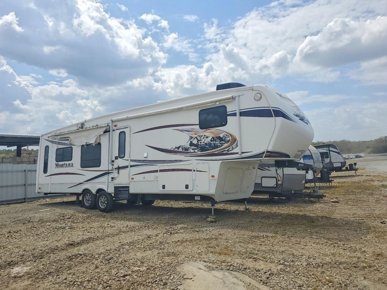 2013 Keystone Montana Camper