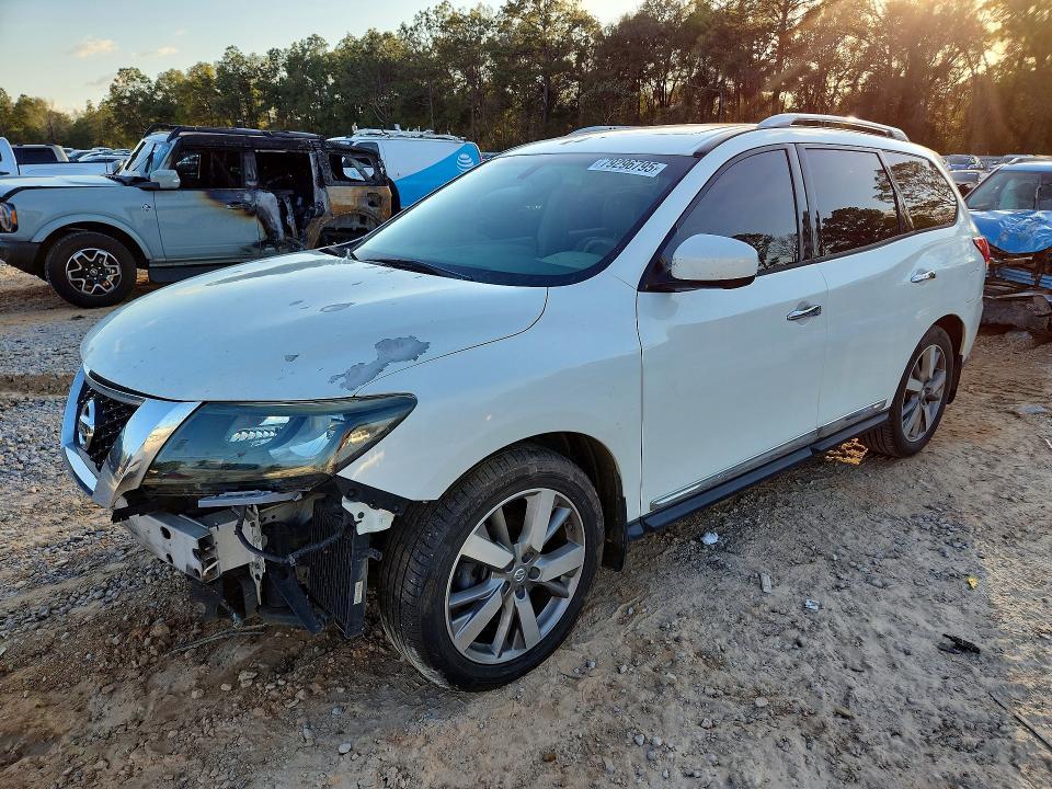 2015 Nissan Pathfinder s