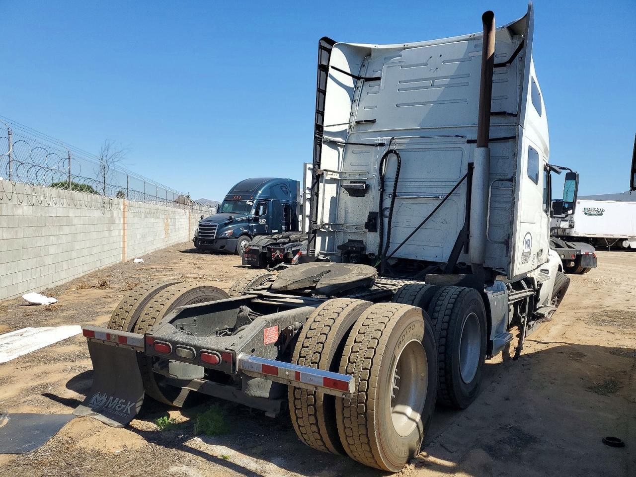 2021 Volvo VN VNL