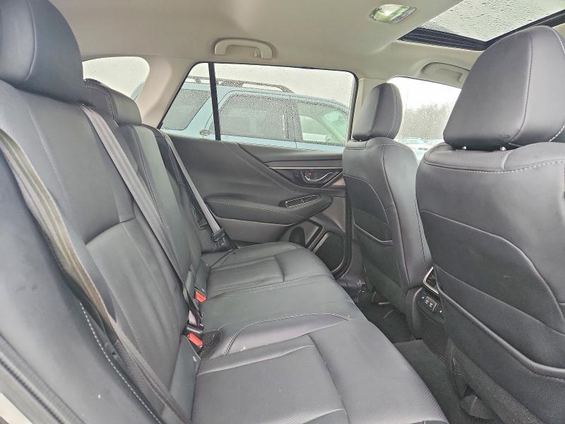 2022 Subaru Outback Limited xt