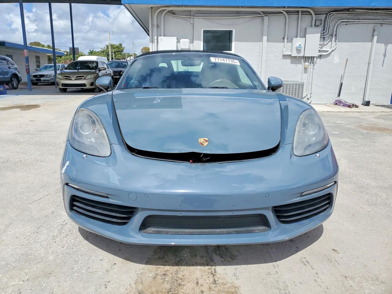 2017 Porsche Boxster