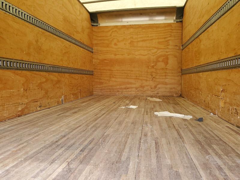 2020 Isuzu NPR HD BOX Truck