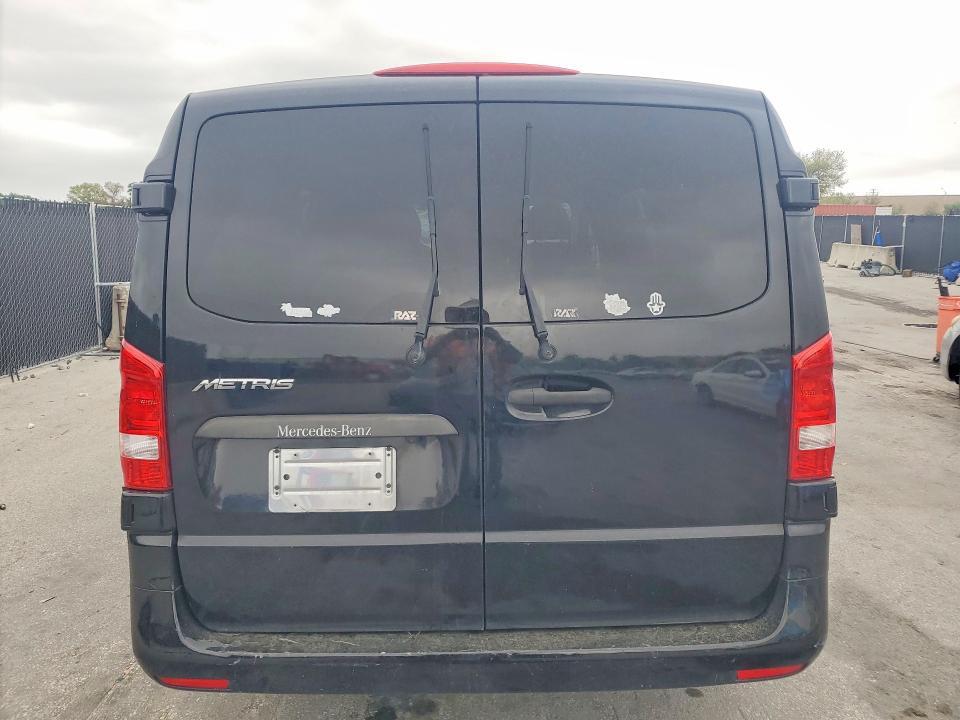 2017 Mercedes-Benz Metris