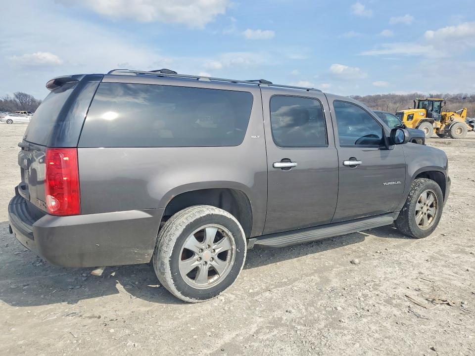 2010 GMC Yukon xl K1500 slt
