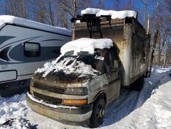 Chev Vehiculos salvage en venta: 2021 Chev Rolet Express box Truck