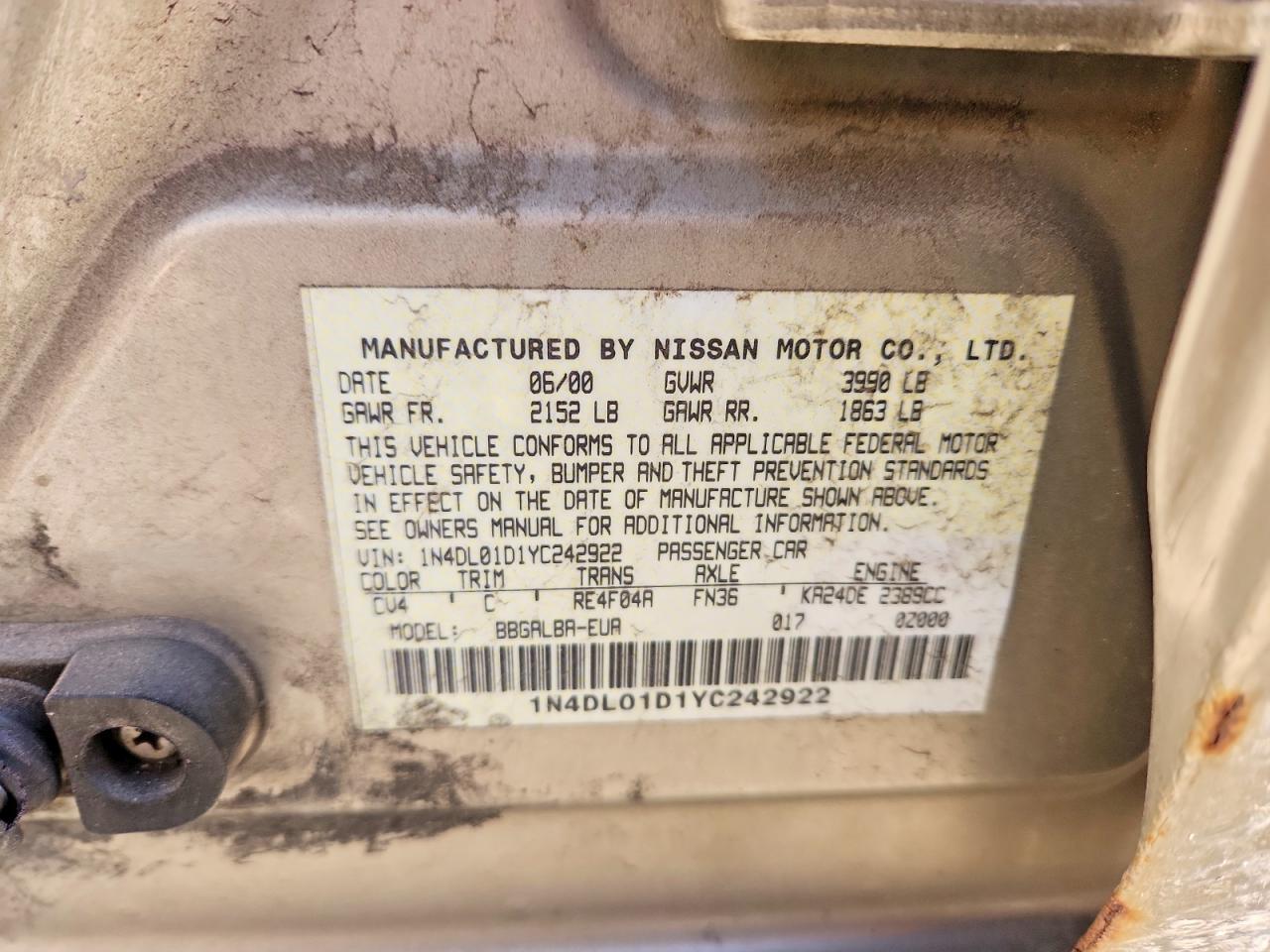 2000 Nissan Altima xe