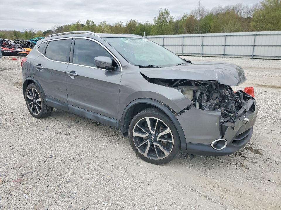 2017 Nissan Rogue Sport sl
