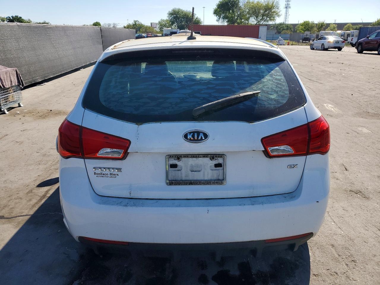 2012 KIA Forte5