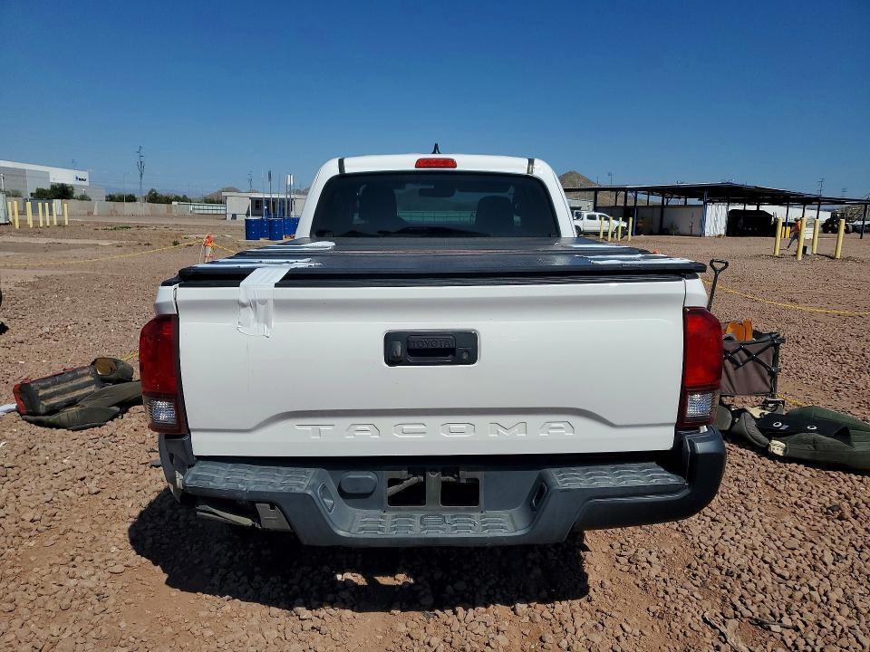 2018 Toyota Tacoma SR