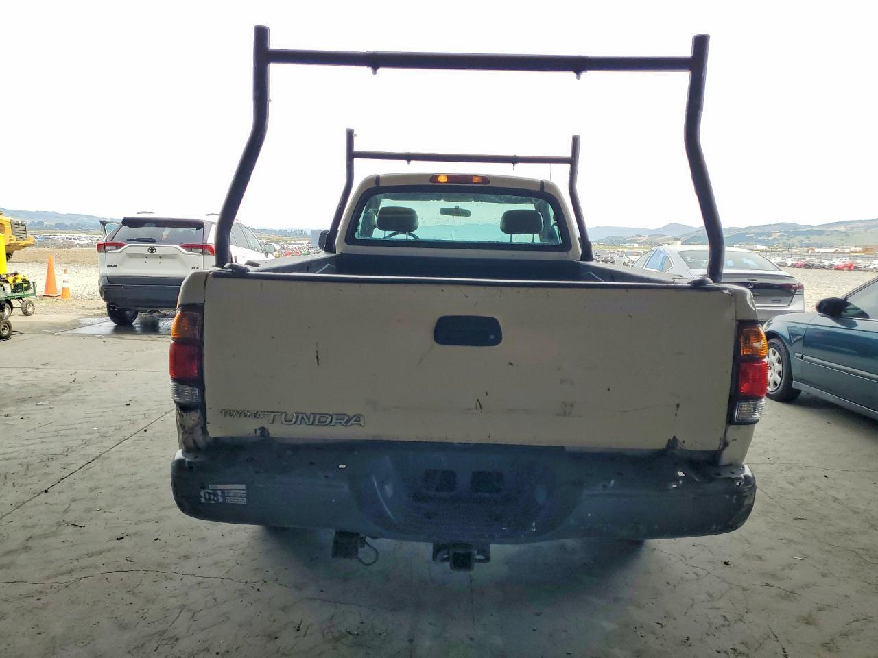 2004 Toyota Tundra Base